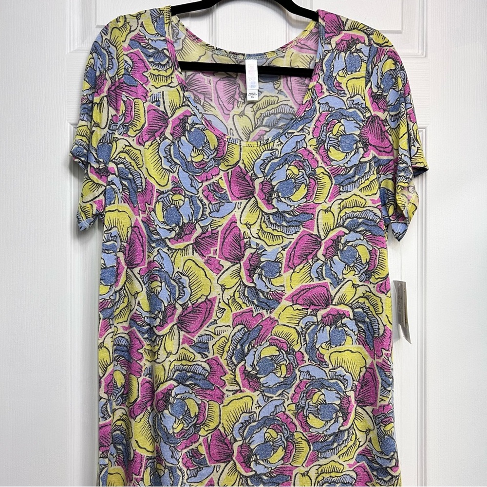 LuLaRoe Classic T
